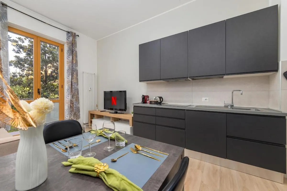 Monza Centro Xl Home,Family,Free Parking Apartment